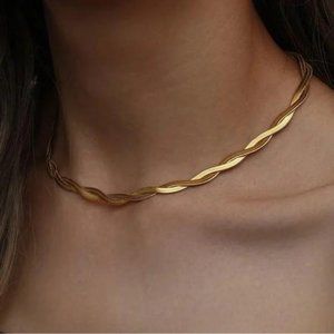 New 18K Gold Double Layer Twisted Herringbone Snake Chain Necklace